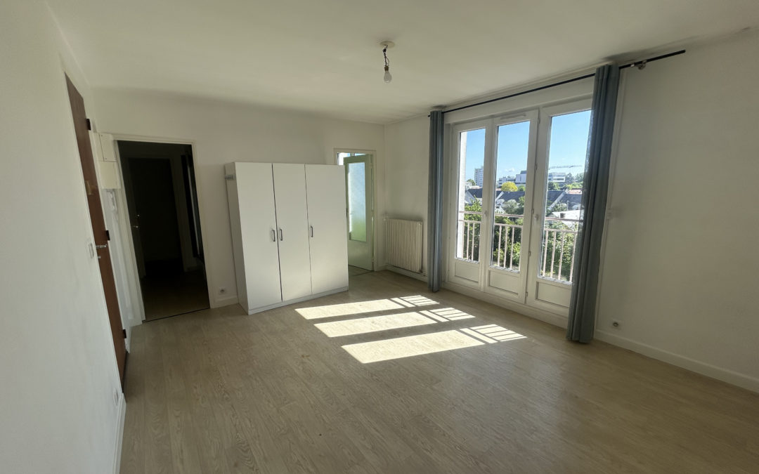 LOUÉ – TOURS 37100 – Pinguet Guindon – Studio