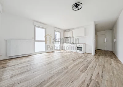 LOUÉ – Rue de la Plauderie 37100